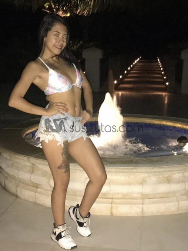Cristal - Cristal, soy una flaquita super besucona, agradable y muy simpática con la que te sentirás cómodo y extasiado al 1000%.